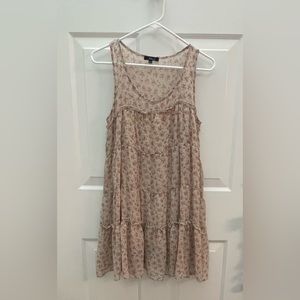 Soprano dress tunic. Size S. Ruffles with floral pattern.